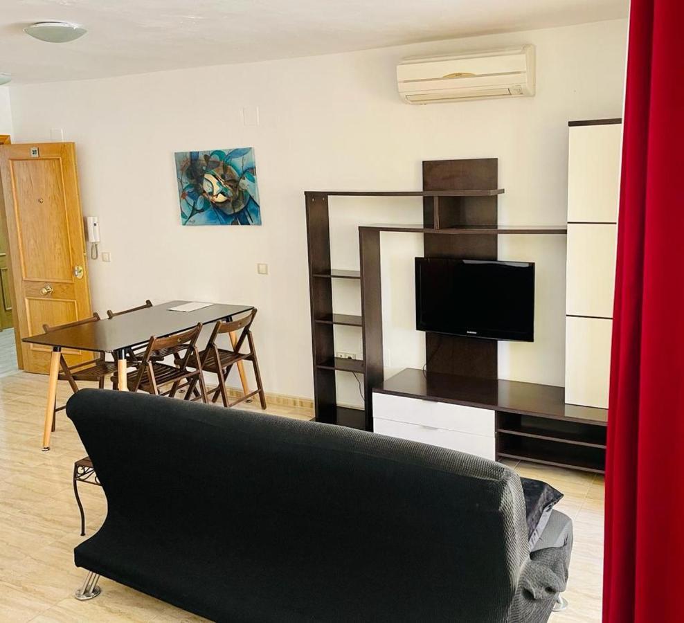 Puerta Del Sol Trm Only Adults Aparts توريمولينوس المظهر الخارجي الصورة